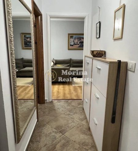 Tirane, jepet me qera apartament 2+1 Kati 3, 70 m² 700 € (Selvia)