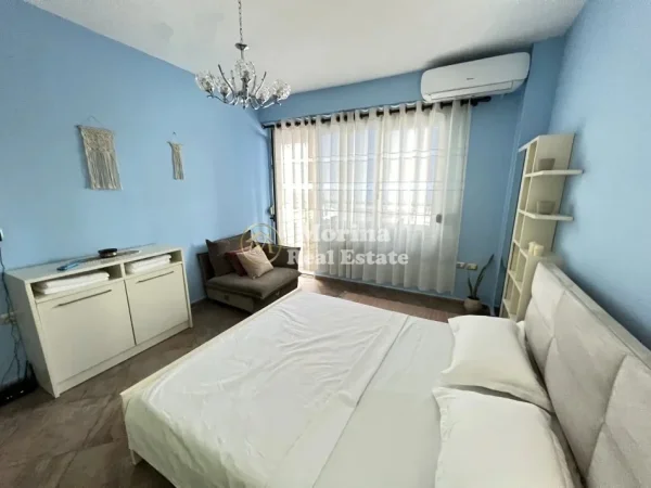Tirane, jepet me qera apartament 2+1 Kati 3, 70 m² 700 € (Selvia)