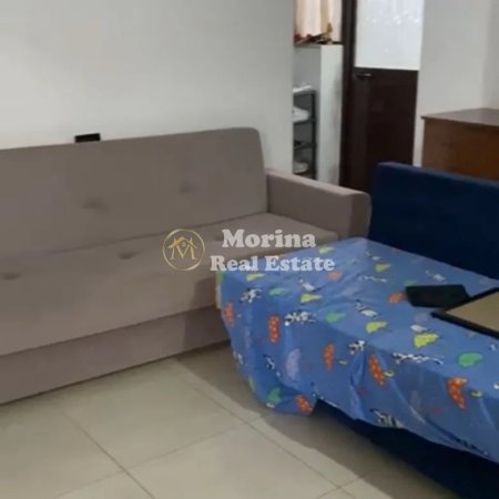 Tirane, jepet me qera shtepi 1+1 Kati 1, 50 m² 300 € (Rruga 5 Maji)