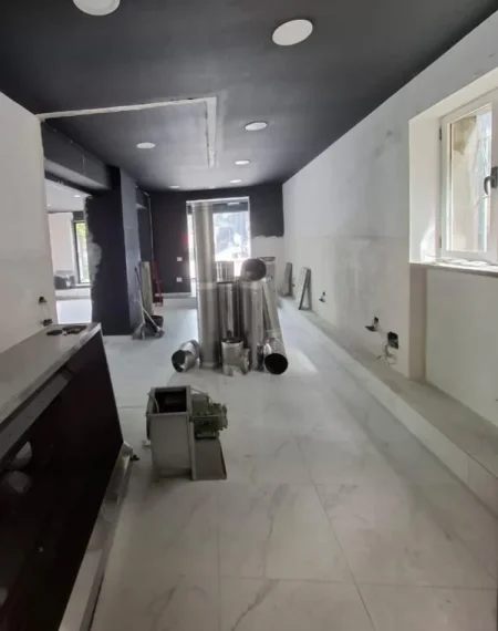 SHITET DYQAN PRANE 21 DHJETORIT   750.000 €