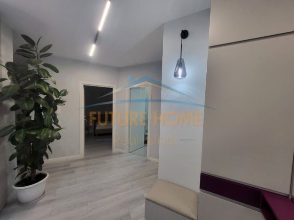 Tirane, jepet me qera apartament 2+1 Kati 5, 72 m² 1.300 € 