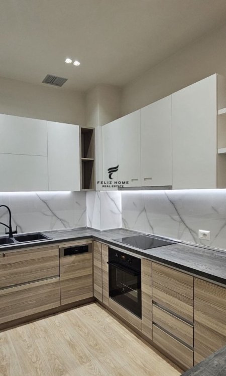 Tirane, shitet apartament 3+1 Kati 1, 118 m² 295.000 € (LIQENI I THATE)