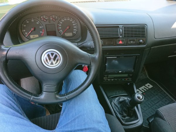 Tirane, shes makine Benzin+Gaz, blu manuale Klima 1.900 €