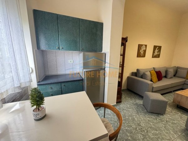Tirane, jepet me qera apartament 2+1 Kati 3, 60 m² 500 € 