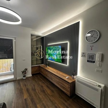 Tirane, jepet me qera apartament 1+1 Kati 4, 54 m² 700 € (Komuna e Parisit)