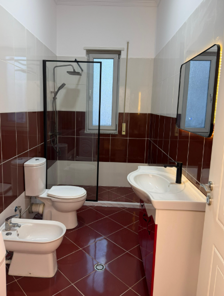 Tirane, shitet apartament 2+1 Kati 2, 95 m² 169.000 € (Astir)