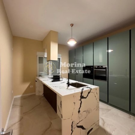 Tirane, jepet me qera apartament 2+1 Kati 1, 145 m² 1.000 € (Rruga Elbasanit)