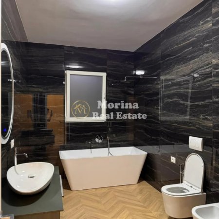 Tirane, jepet me qera apartament 2+1 Kati 1, 145 m² 1.000 € (Rruga Elbasanit)