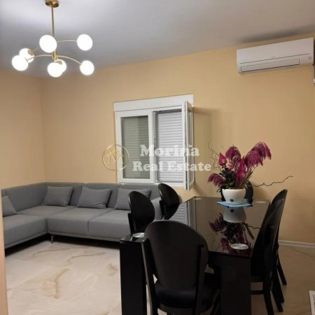 Tirane, jepet me qera apartament 2+1 Kati 1, 145 m² 1.000 € (Rruga Elbasanit)