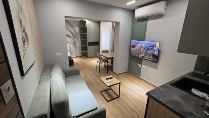 Tirane, shitet garsonier 3+1 Kati 4, 84 m² 255.000 € (Mine Peza)