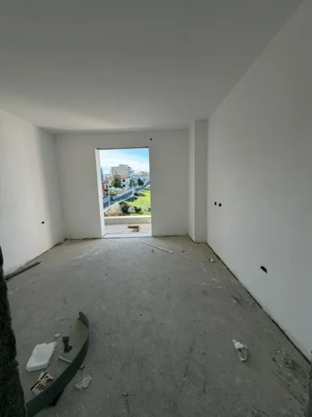 Tirane, shitet apartament 2+1+Ballkon , 102 m² 101.890 € (Paskuqan)