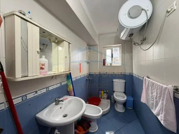 Durres, shitet apartament 1+1 Kati 2, 55 m² 75.000 € (Lagjia 18, Durrës. Informacion mbi apartamentin:)