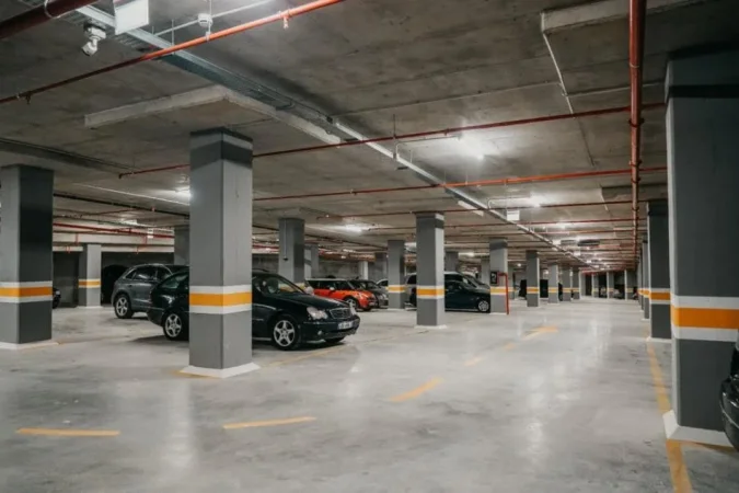 Tirane, shitet garazh | post parkimi Kati -1, 840 m² 1.200.000 € (KOMUNA E PARISIT)