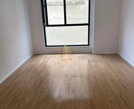 Tirane, jepet me qera ambjent biznesi Kati 1, 68 m² 550 € (Jordan Misja)