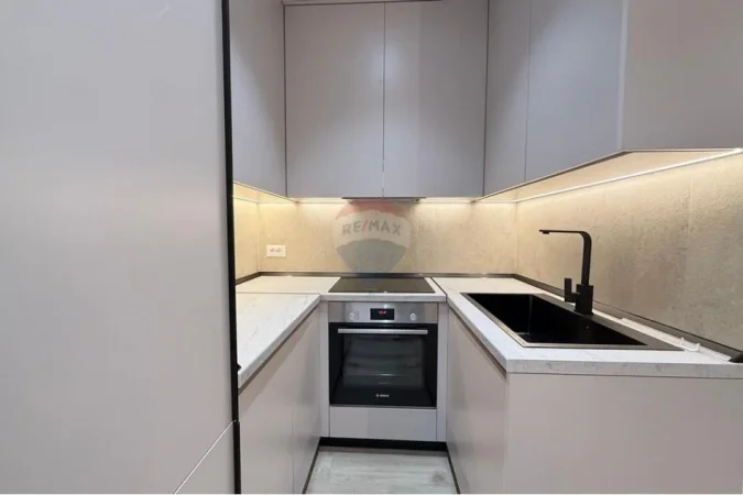 Apartament ne shitje, 2+1 i mobiluar tek 21 Dhjetori! (242'000 Euro)