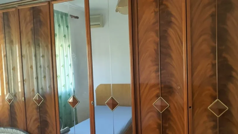 Tirane, jepet me qera apartament 1+1+Ballkon Kati 3, 57 m² 450 € 