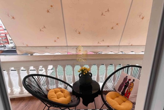 Tirane, jepet me qera apartament 1+1+Ballkon Kati 6, 850 € (Rruga e Durresit)