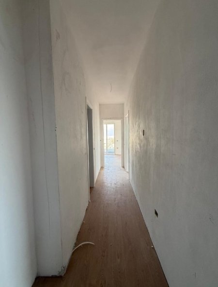 Tirane, shitet apartament 2+1 , 129 m² 128.500 € 