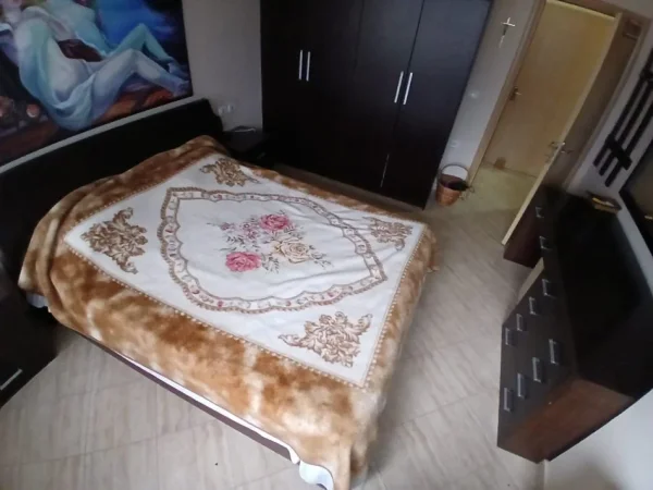 Tirane, jepet me qera apartament 2+1+Ballkon Kati 5, 105 m² 500 € 