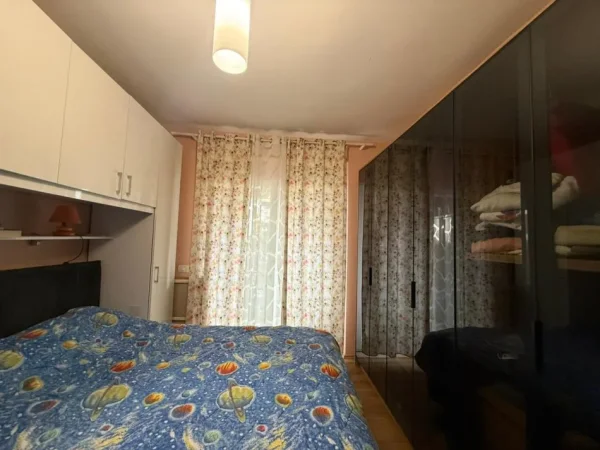 Tirane, shitet apartament 2+1 Kati 4, 98 m² 155.000 € (Astir)