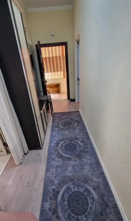 Tirane, jepet me qera apartament 2+1+Ballkon Kati 2, 80 m² 50.000 leke