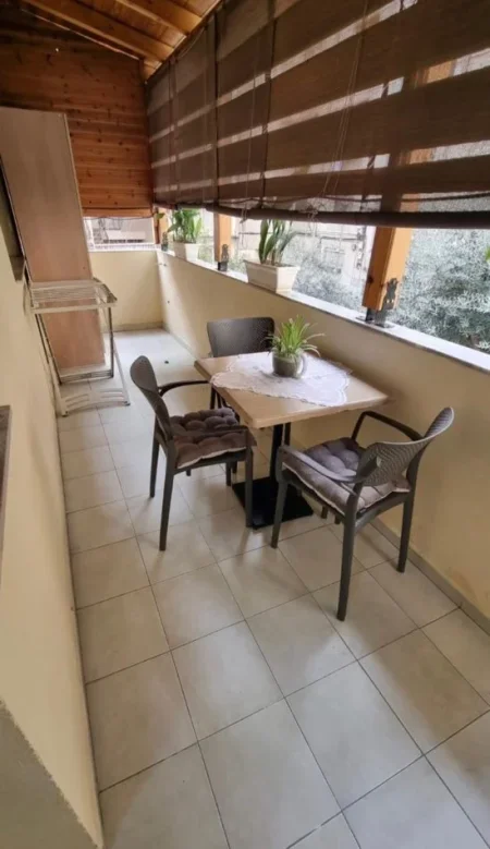 Tirane, jepet me qera apartament 2+1+Ballkon Kati 2, 80 m² 50.000 leke