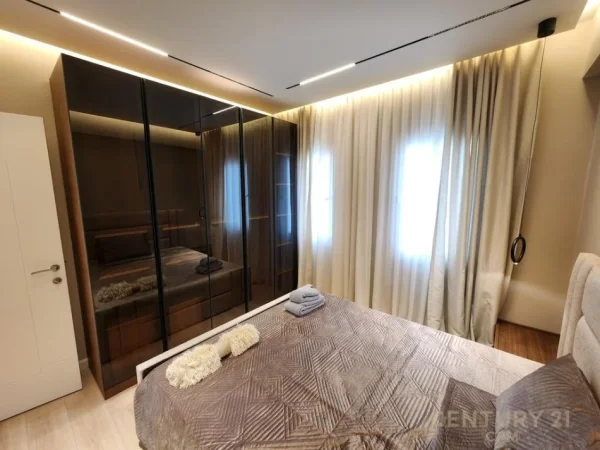 Tirane, jepet me qera apartament 1+1 Kati 7, 60 m² 1.000 € (liqeni tiranes)