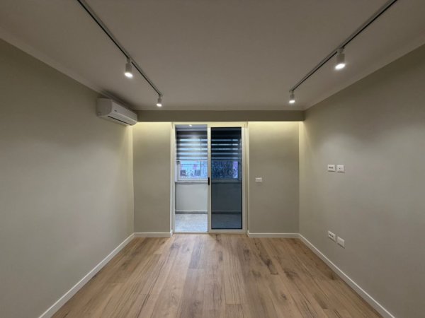 Tirane, shitet apartament 1+1 , 45 m² 125.000 € (21 dhjetori)