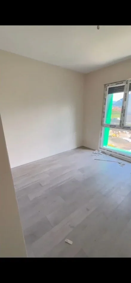 Tirane, jepet me qera ambjent biznesi Kati 4, 60 m² 400 € (Jordan Misja)