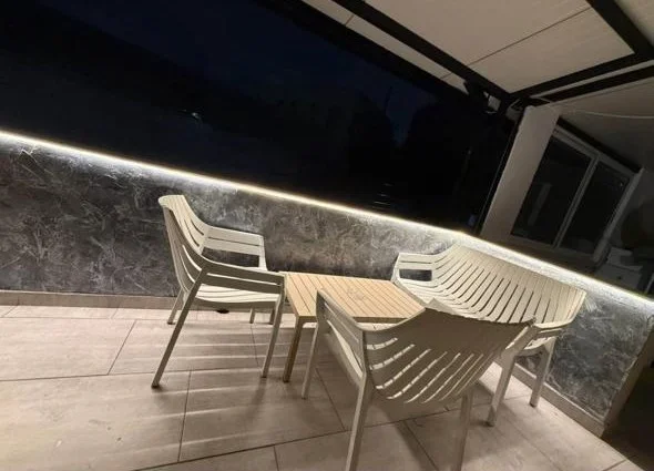 Tirane, jepet me qera apartament 1+1+Ballkon , 80 m² 550 € (Medrese)