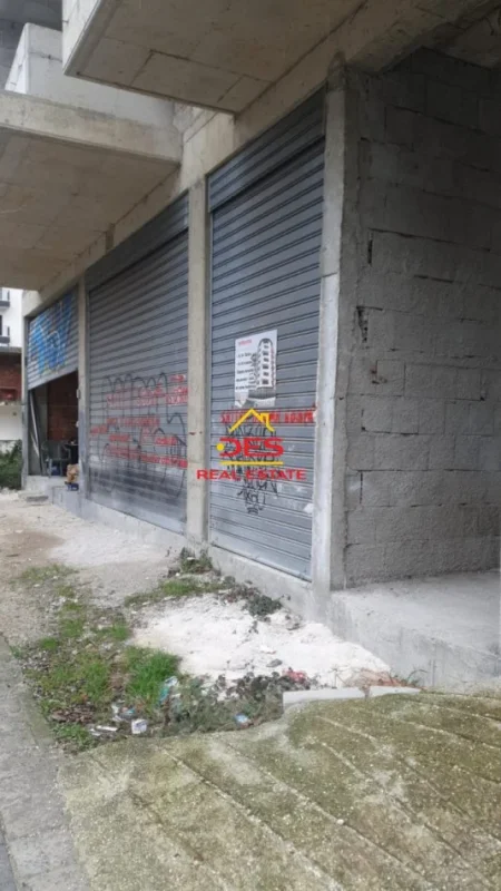 Vlore, shitet ambjent biznesi Kati 0, 120 m² (Rruga Sadik Zotaj)