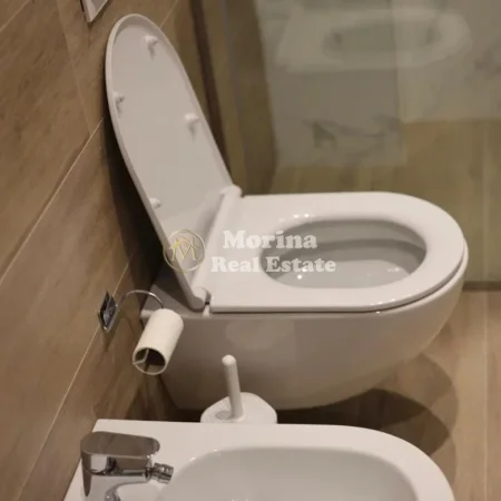 Tirane, jepet me qera apartament 2+1 Kati 3, 111 m² 1.300 € (Laprake)