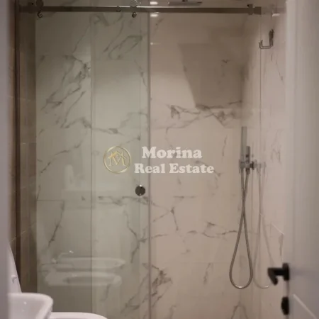 Tirane, jepet me qera apartament 2+1 Kati 3, 111 m² 1.300 € (Laprake)