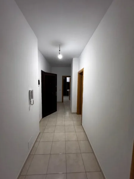 Tirane, shitet apartament 2+1 Kati 4, 103 m² 154.650 € (Astir)