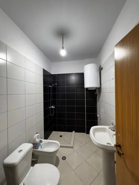 Tirane, shitet apartament 2+1 Kati 4, 103 m² 154.650 € (Astir)