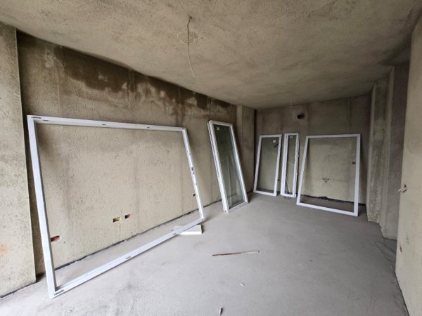 Tirane, shitet apartament 2+1 , 97 m² 104.652 € 