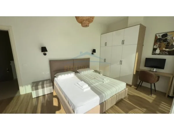 Shitet, Vile Small Twin, Green Coast 1, Palase, 1,300,000 €, Empire63697