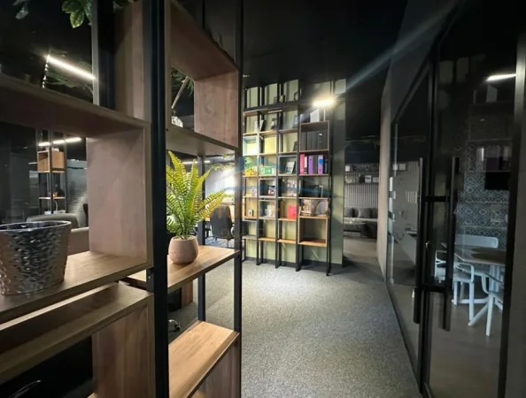 Tirane, shitet zyre Kati 3, 355 m² 1.200.000 € (Kompleksi Delijorgji)