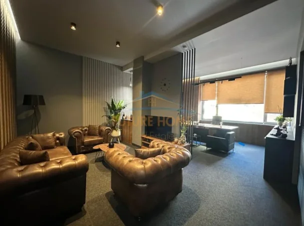 Tirane, shitet zyre Kati 3, 355 m² 1.200.000 € (Kompleksi Delijorgji)