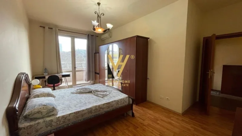 Tirane, jepet me qera apartament 2+1+Ballkon Kati 8, 130 m² 850 € (MYSLYM SHYRI)