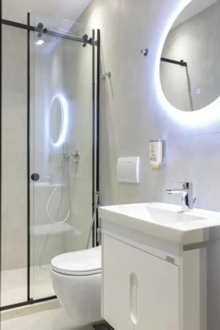 Tirane, jepet me qera 4 garsonier Kati 5, 140 m² 2.000 € (BLLOK)