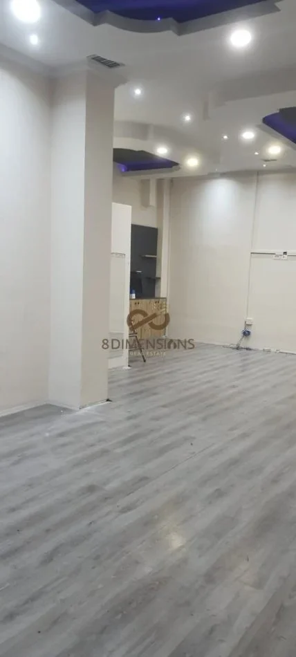 Tirane, jepet me qera dyqan Kati 0, 70 m² 600 € (21 dhjetori)