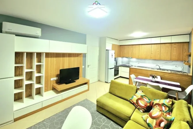 Tirane, jepet me qera apartament 2+1 Kati 4, 88 m² 750 € (Rruga 5 Maji)