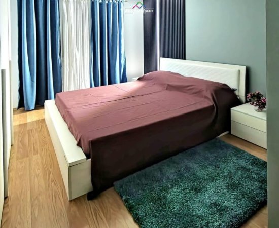 Tirane, jepet me qera apartament 2+1 Kati 4, 88 m² 750 € (Rruga 5 Maji)