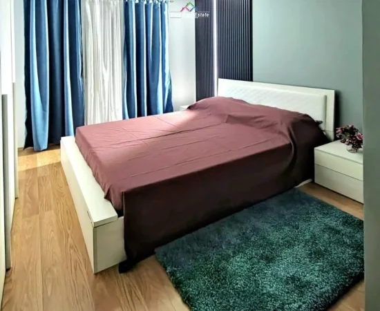 Tirane, jepet me qera apartament 2+1 Kati 4, 88 m² 750 € (Rruga 5 Maji)