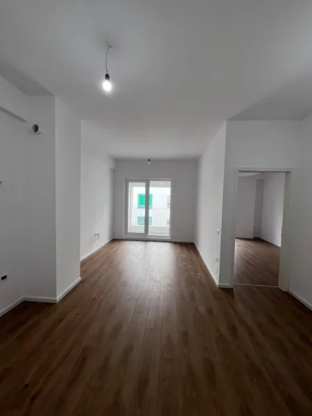 Tirane, shitet apartament 1+1+Ballkon Kati 1, 57 m² 135.000 € (ALI DEMI)