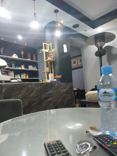 Tirane, shitet lokal Kati 0, 60 m² 80.000 € 