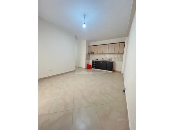 Tirane, jepet me qera apartament 2+1 Kati 4, 70 m² 400 € (Don Bosco bosko132558)