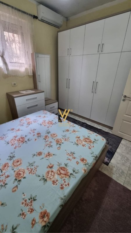 Tirane, jepet me qera apartament 2+1+Ballkon Kati 2, 70 m² 600 € (21)
