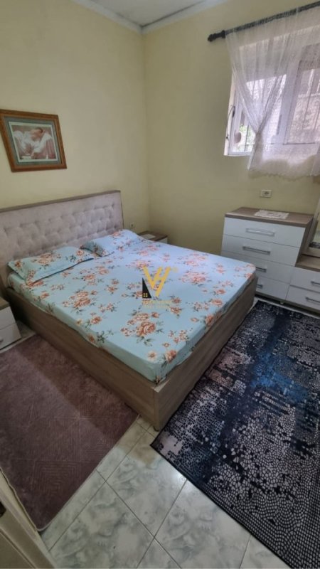 Tirane, jepet me qera apartament 2+1+Ballkon Kati 2, 70 m² 600 € (21)